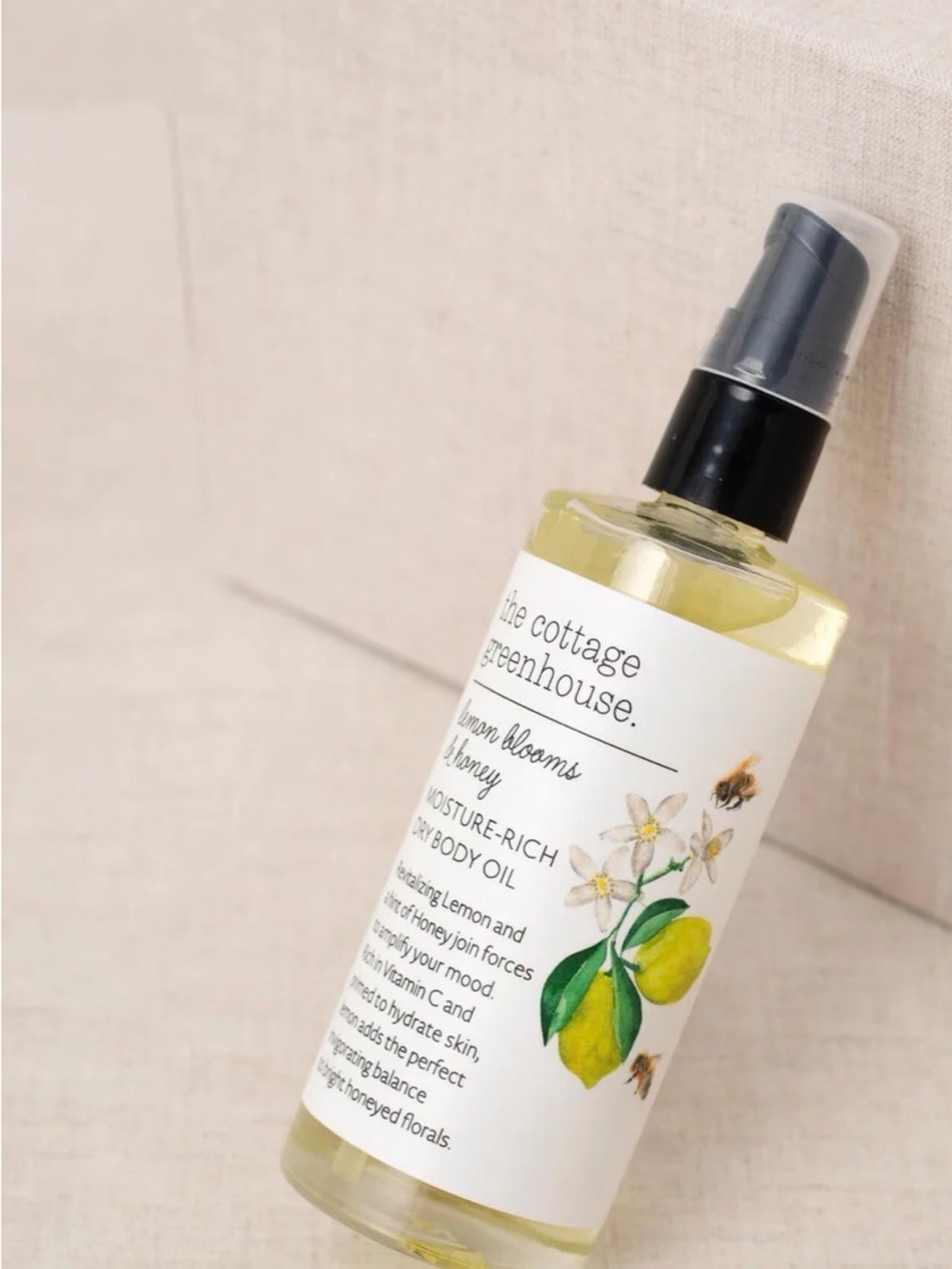 The Cottage Greenhouse Lemon Blooms & Honey Moisture-Rich Dry Body Oil - Yellow - Picture 2 of 5